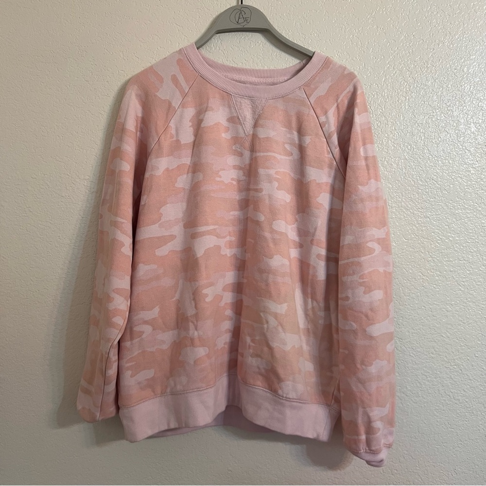 Lucky Brand Light Pink Camo Sweatshirt large